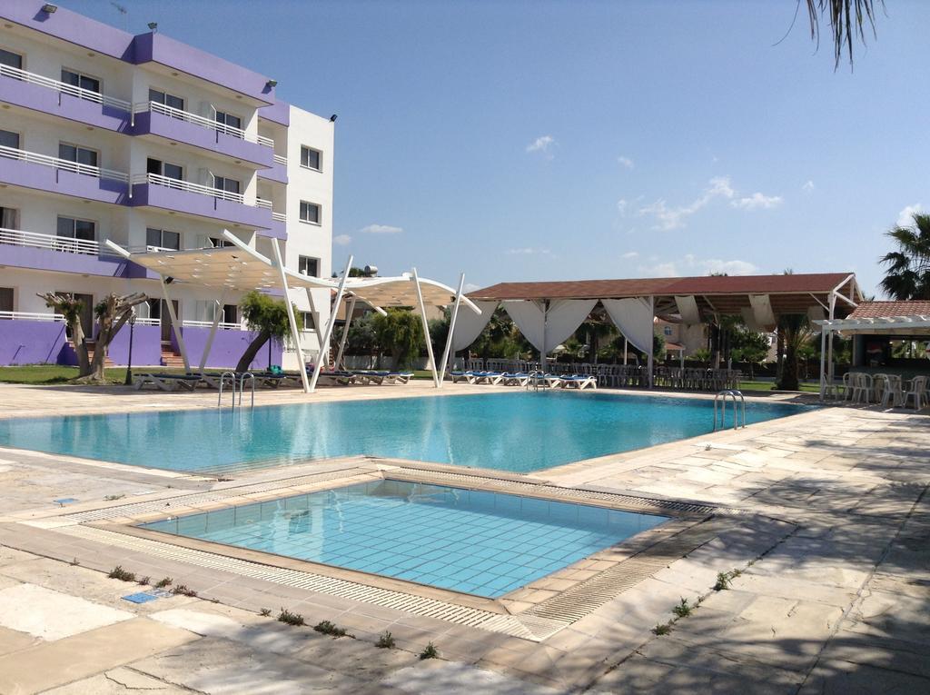 Valana Hotel Apartments Limassol Eksteriør billede